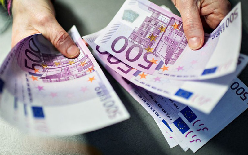 Co-duoc-nhan-luong-khi-du-hoc-nghe-Duc-khong