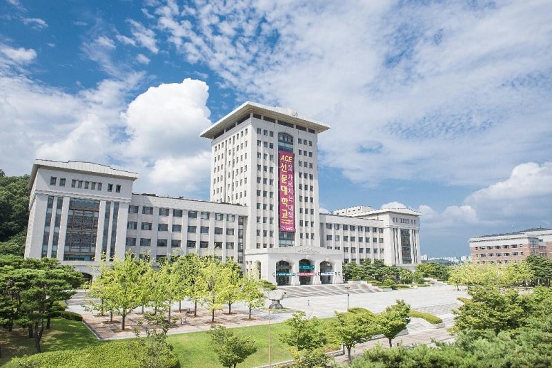 Tong-quan-ve-truong-Dai-hoc-Sun-Moon-Sun-Moon-University