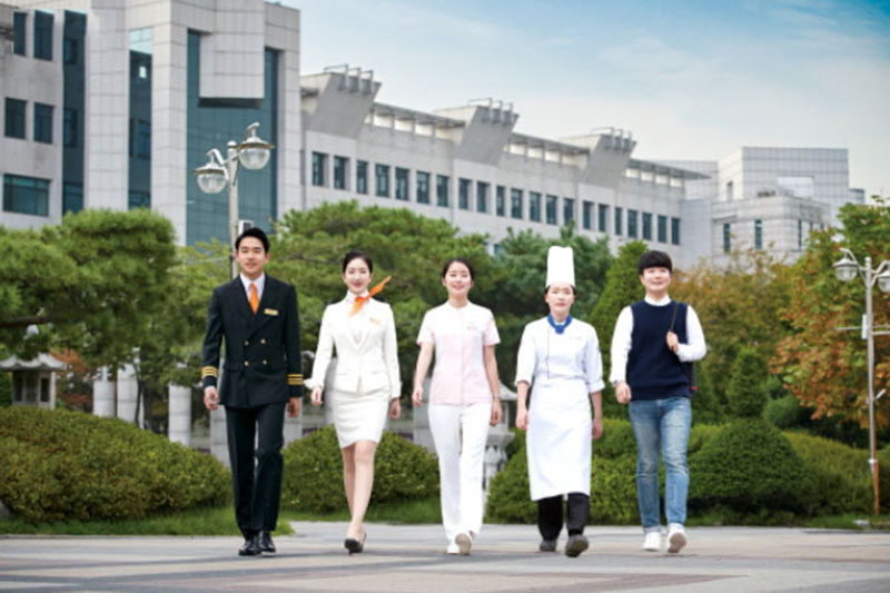 Chuong-trinh-dao-tao-chuyen-nganh-Visa-D2
