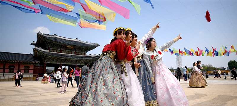 Kinh-nghiem-cho-du-hoc-sinh-khach-du-lich-dip-Tet-Seollal